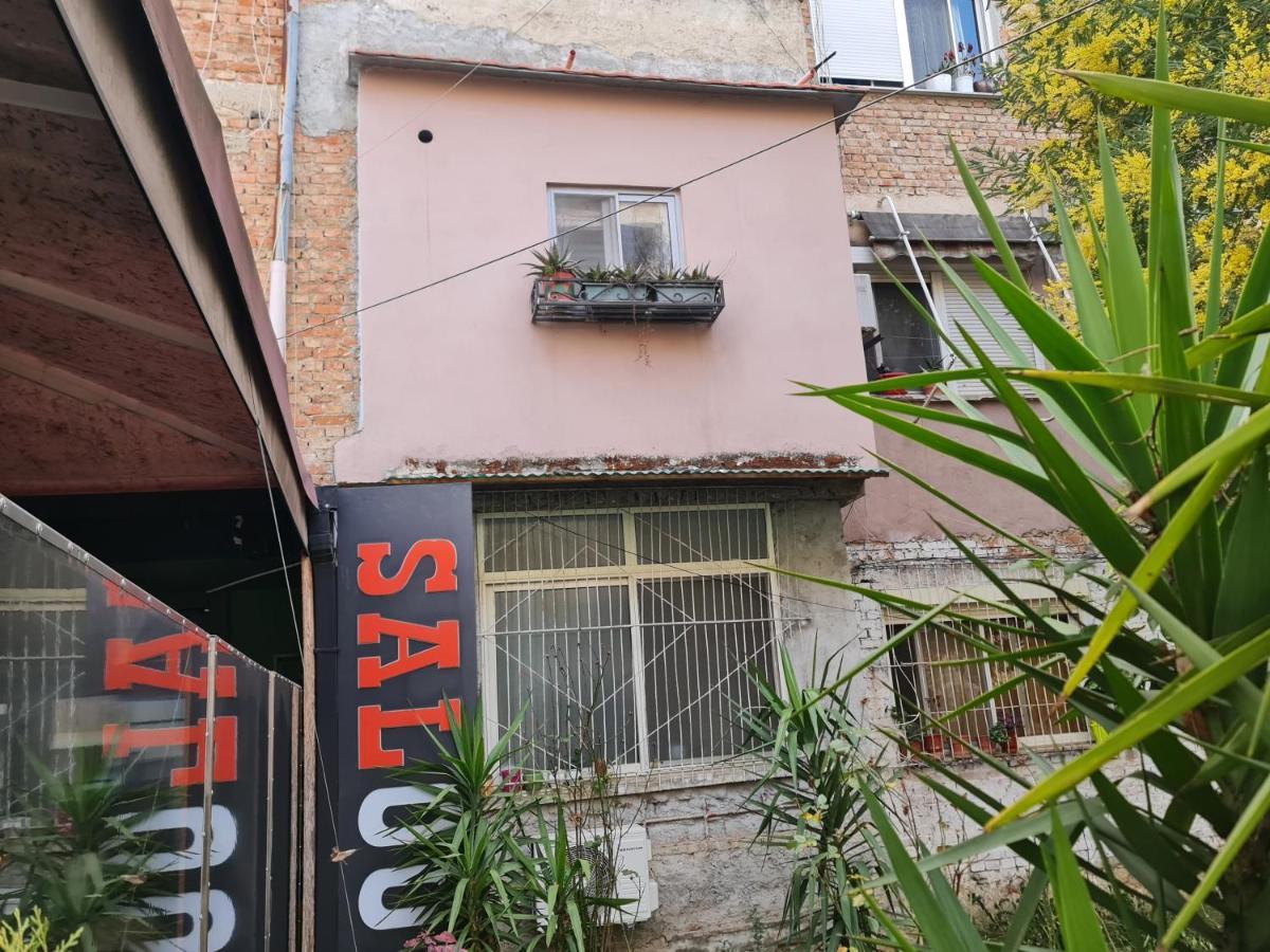 Saloon Apartment Τίρανα Εξωτερικό φωτογραφία